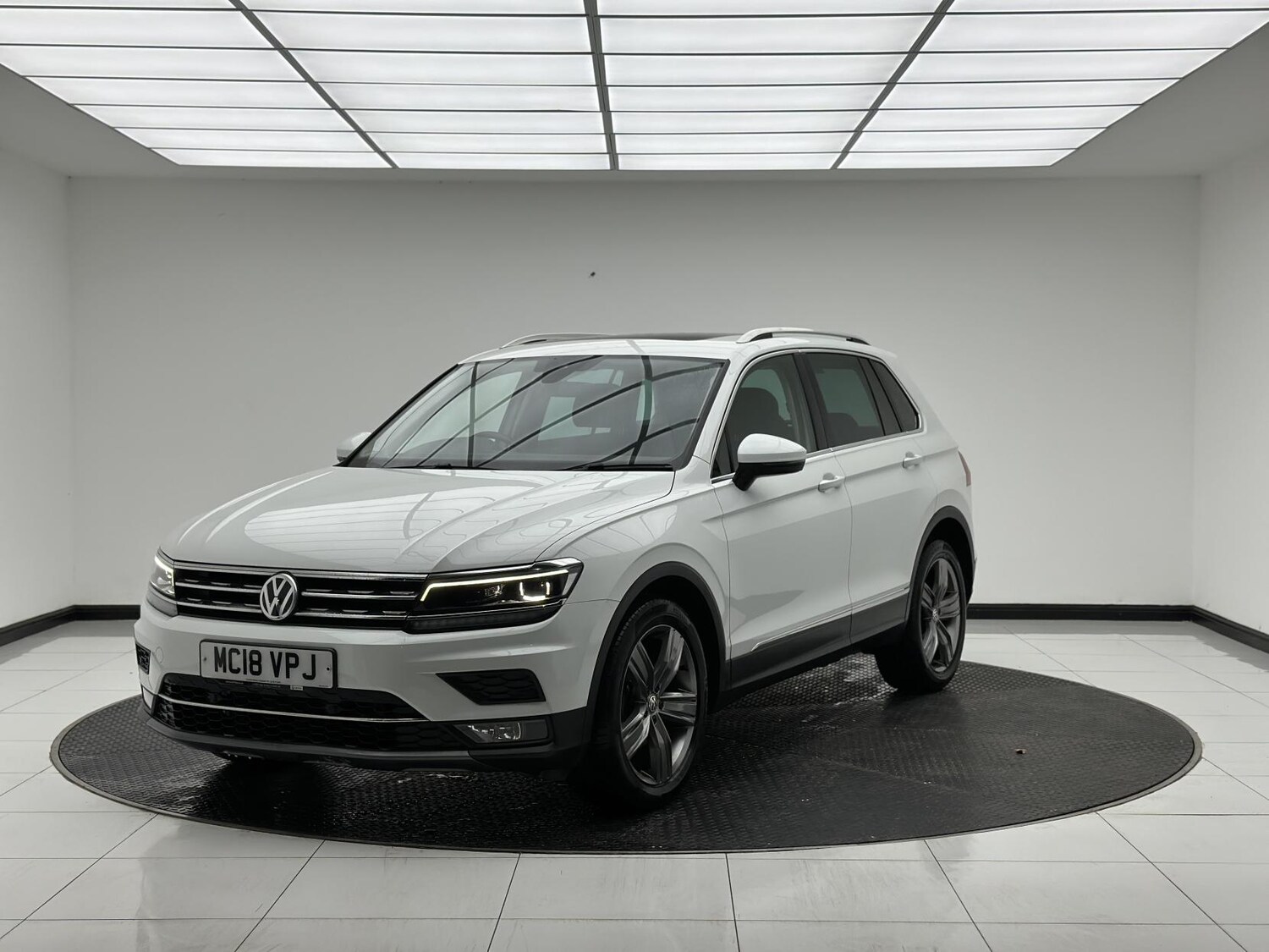 Used Volkswagen Tiguan 2018 for sale - 76598876: Photo 4