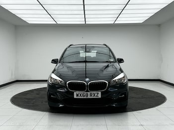Used BMW 2 Series Gran Tourer 2018 for sale - 79074245: Photo