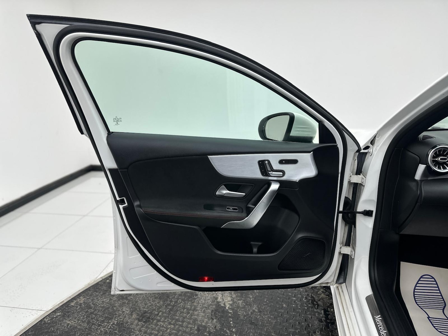 Used Mercedes-Benz A-Class 2019 for sale - 76826339: Photo 28