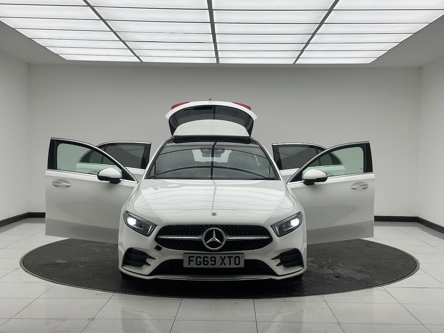 Used Mercedes-Benz A-Class 2019 for sale - 76826339: Photo 9