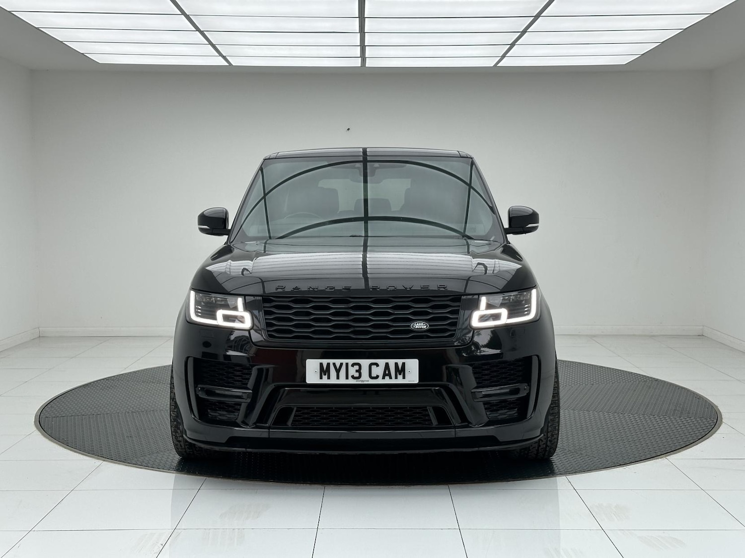 Used Land Rover Range Rover 2018 for sale - 76549015: Photo 2