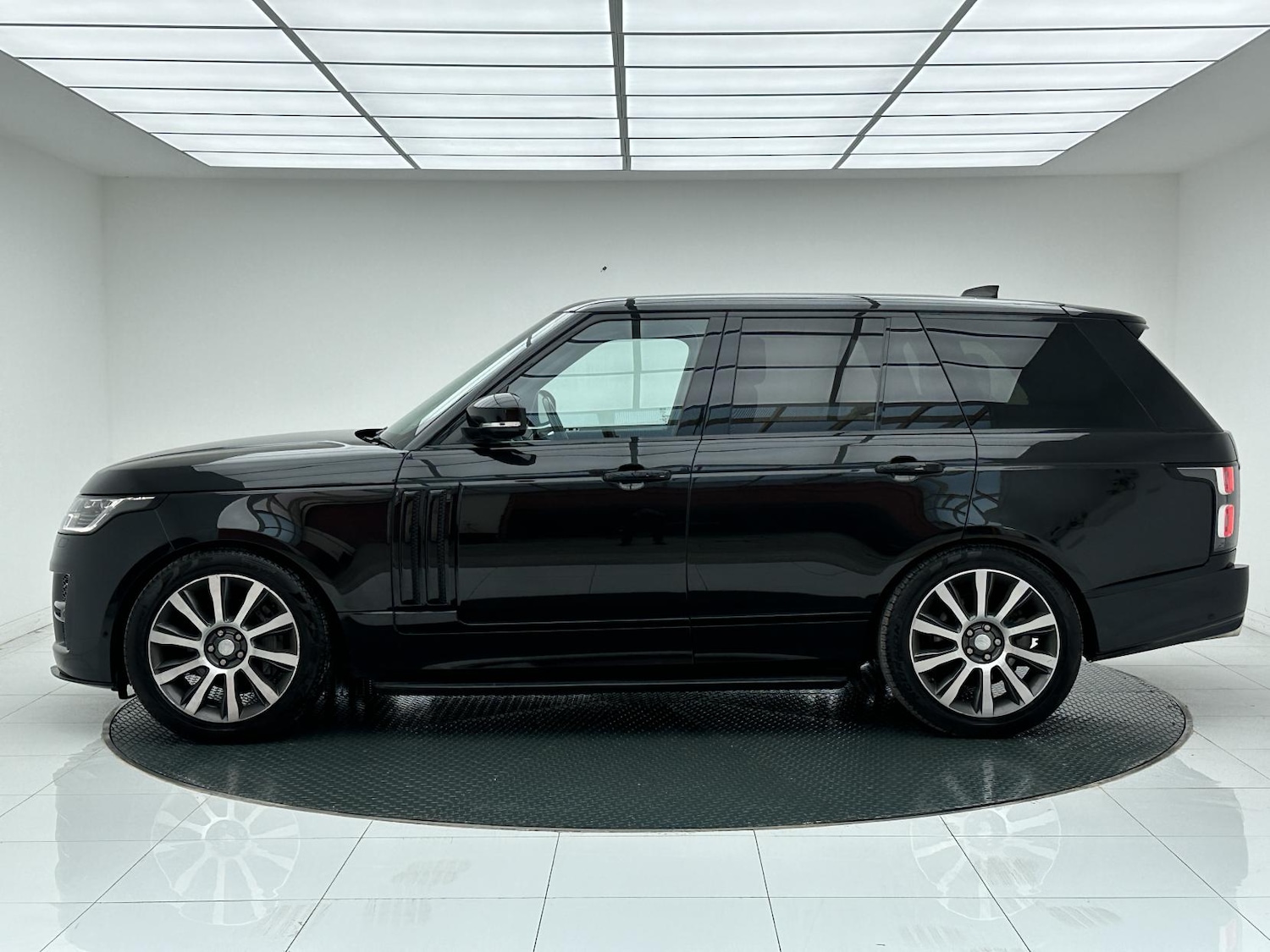 Used Land Rover Range Rover 2018 for sale - 76549015: Photo 6