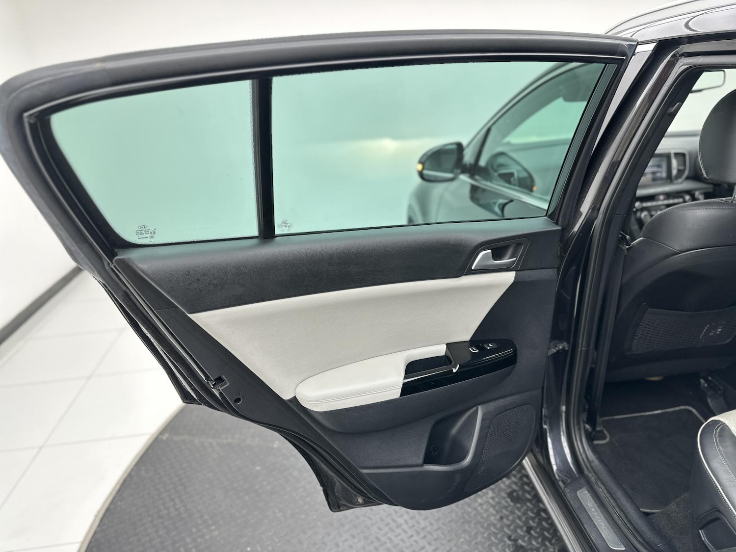 Used Kia Sportage 2017 for sale - 76534347: Photo 37