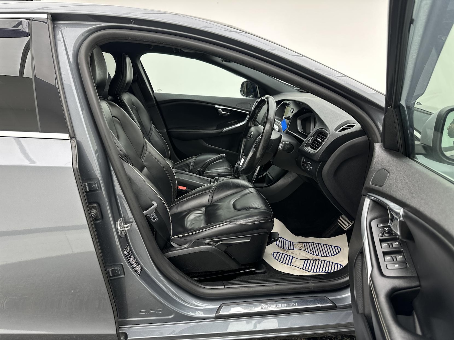 Used Volvo V40 2016 for sale - 77314295: Photo 16