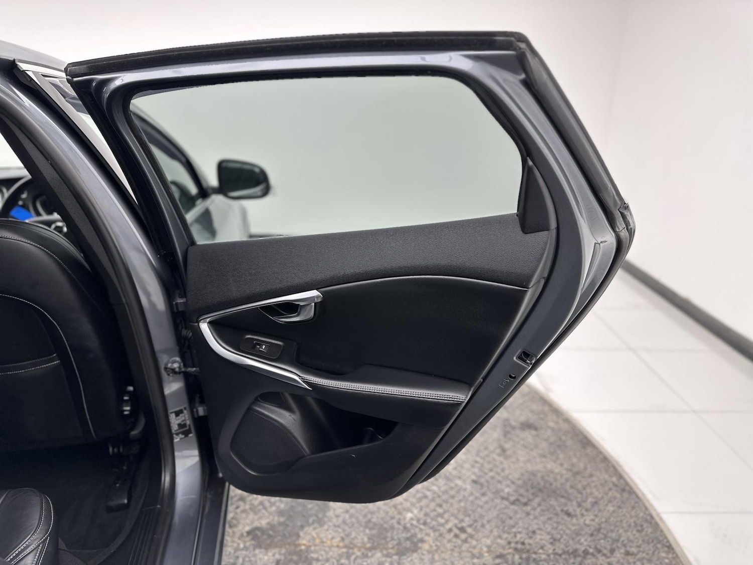 Used Volvo V40 2016 for sale - 77314295: Photo 23