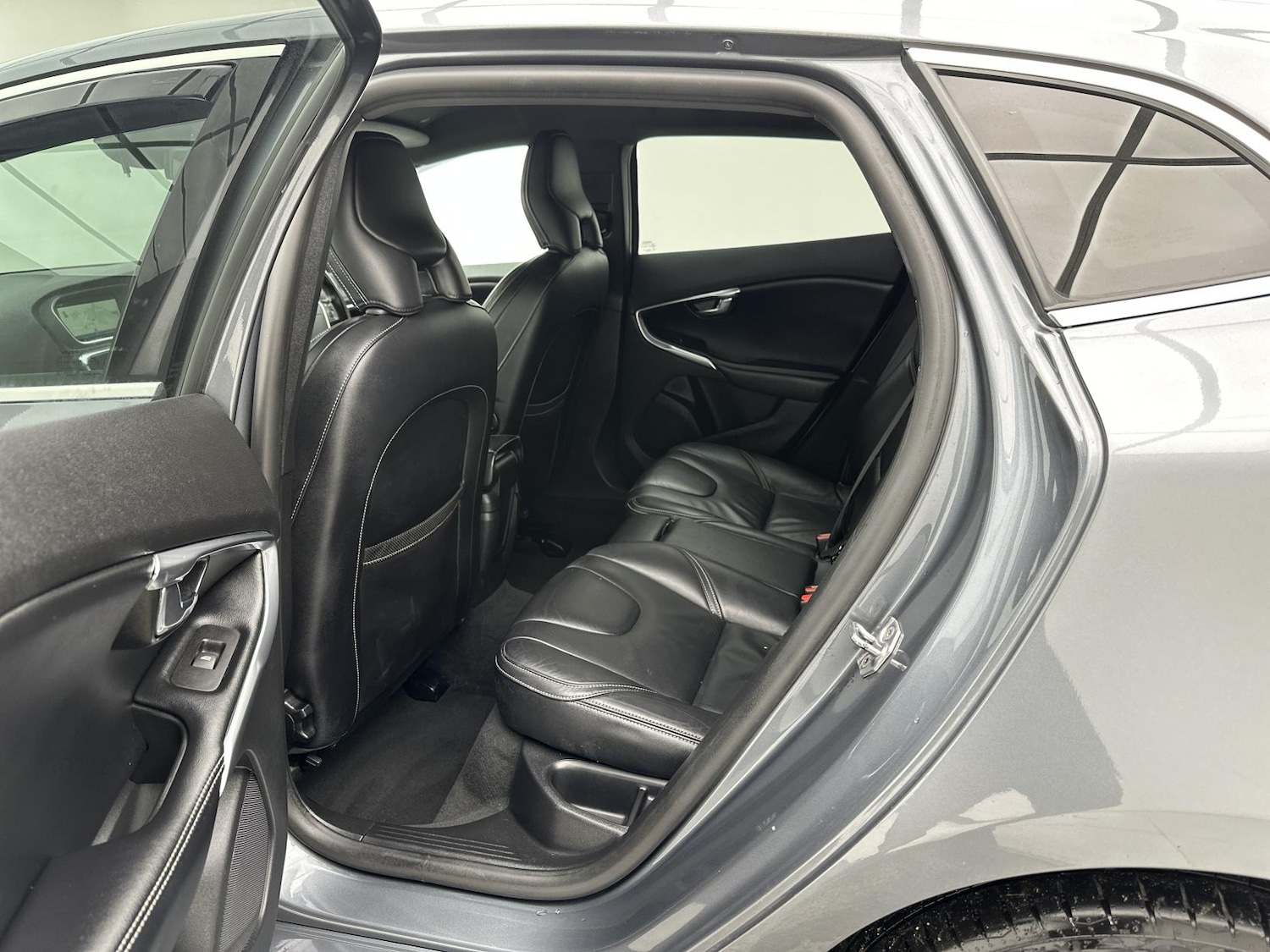 Used Volvo V40 2016 for sale - 77314295: Photo 28