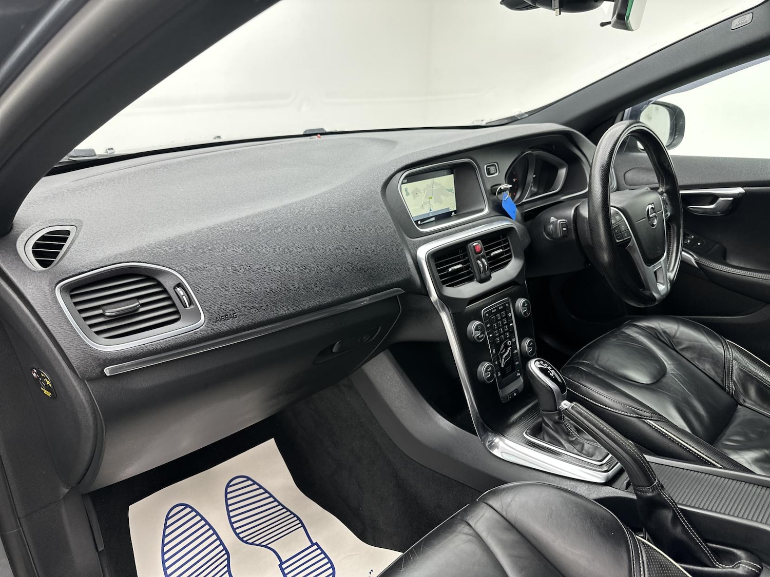 Used Volvo V40 2016 for sale - 77314295: Photo 30