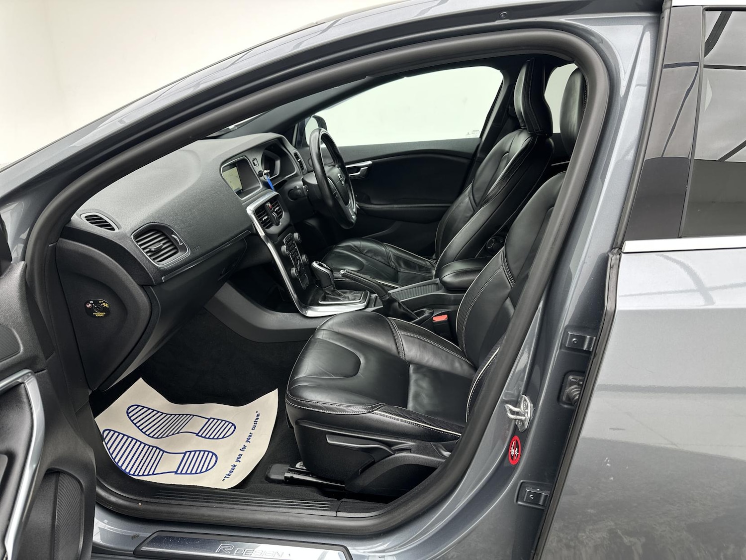 Used Volvo V40 2016 for sale - 77314295: Photo 31