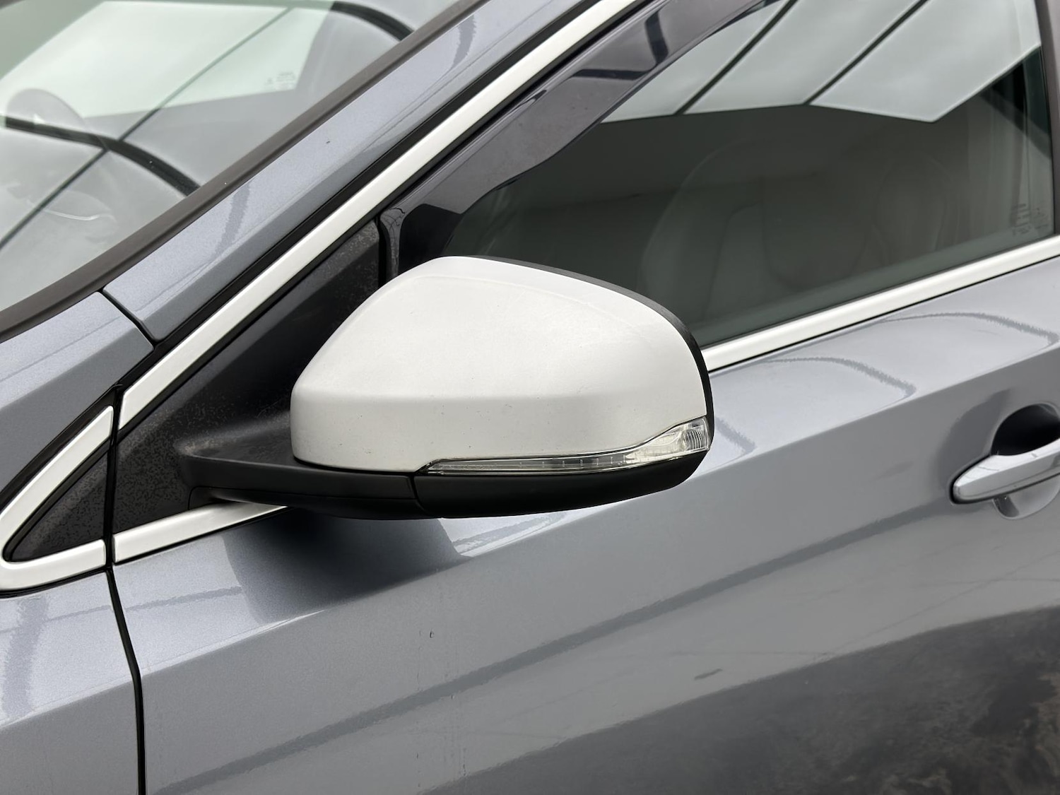 Used Volvo V40 2016 for sale - 77314295: Photo 33