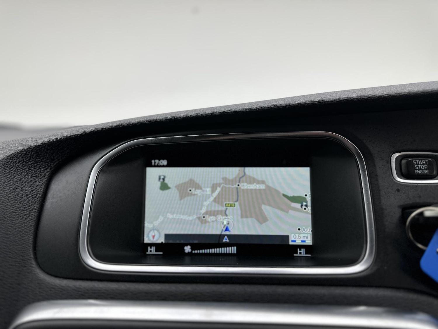 Used Volvo V40 2016 for sale - 77314295: Photo 44