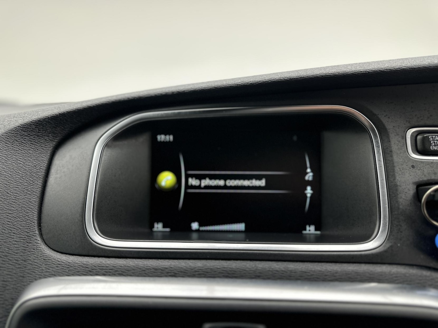 Used Volvo V40 2016 for sale - 77314295: Photo 47