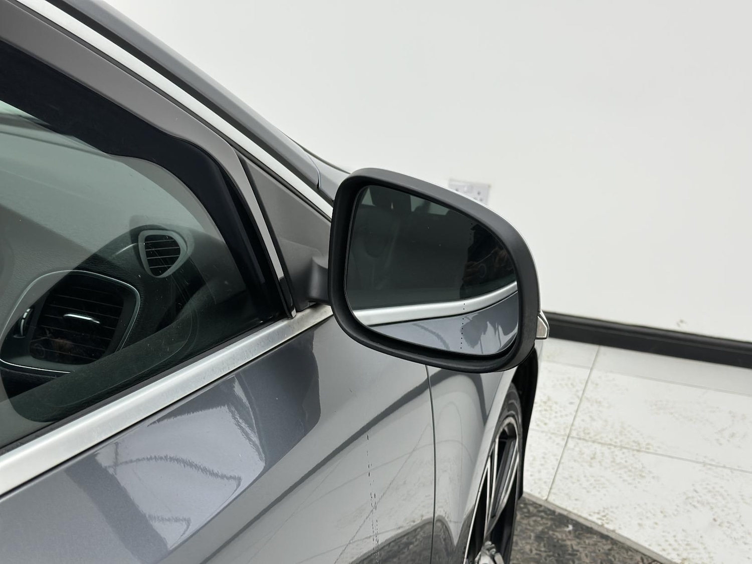 Used Volvo V40 2016 for sale - 77314295: Photo 58