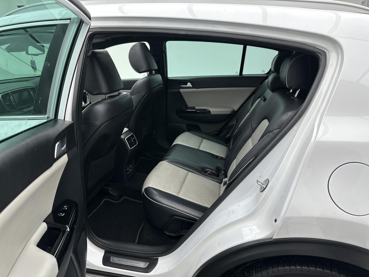 Used Kia Sportage 2018 for sale - 76405120: Photo 31