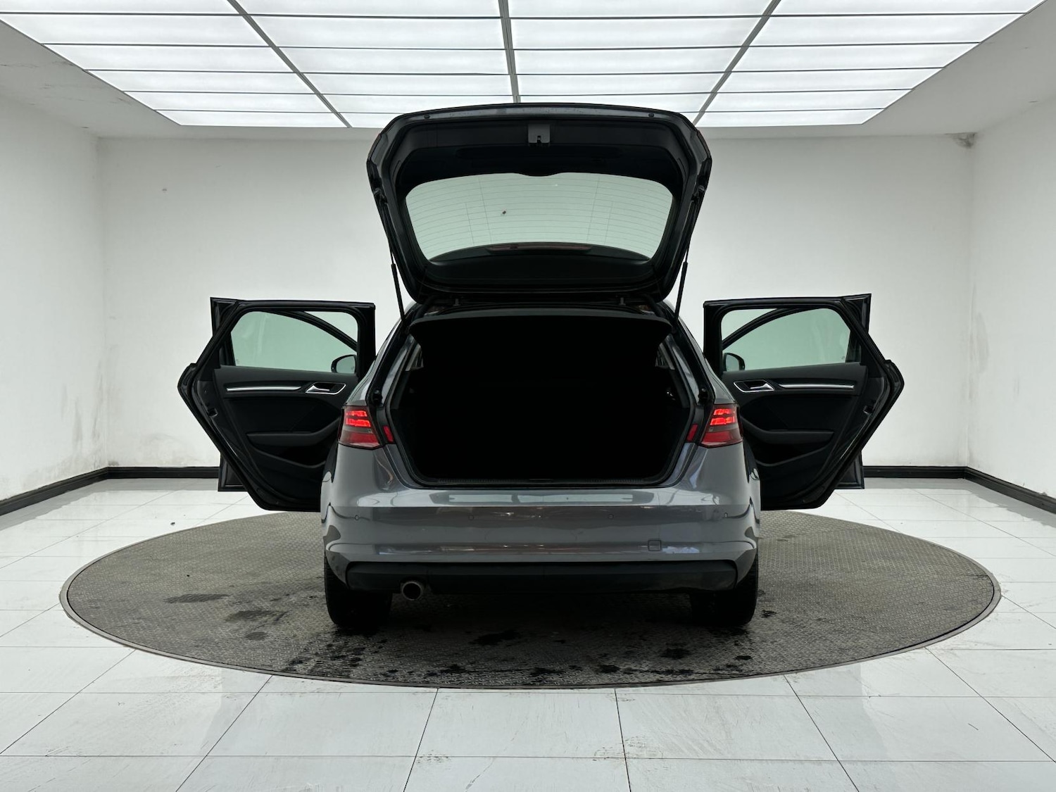 Used Audi A3 2014 for sale - 77938596: Photo 10