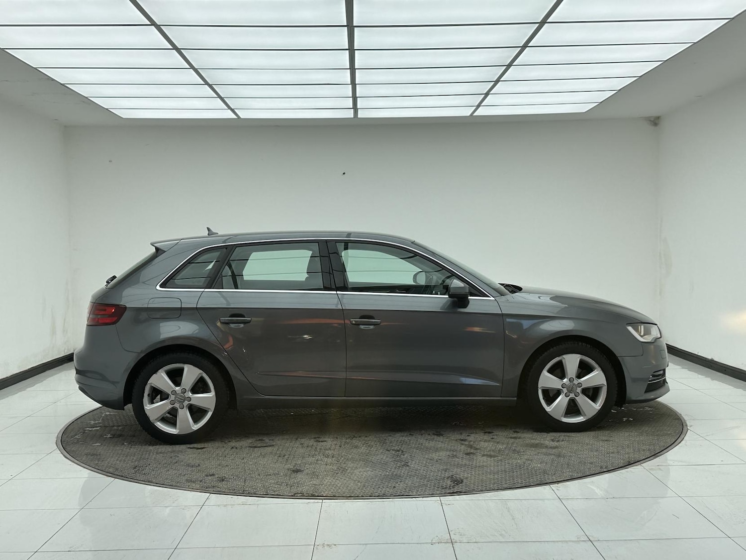 Used Audi A3 2014 for sale - 77938596: Photo 14