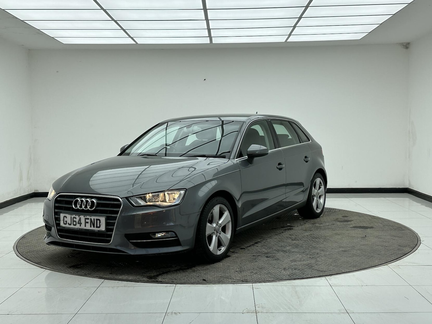 Used Audi A3 2014 for sale - 77938596: Photo 3