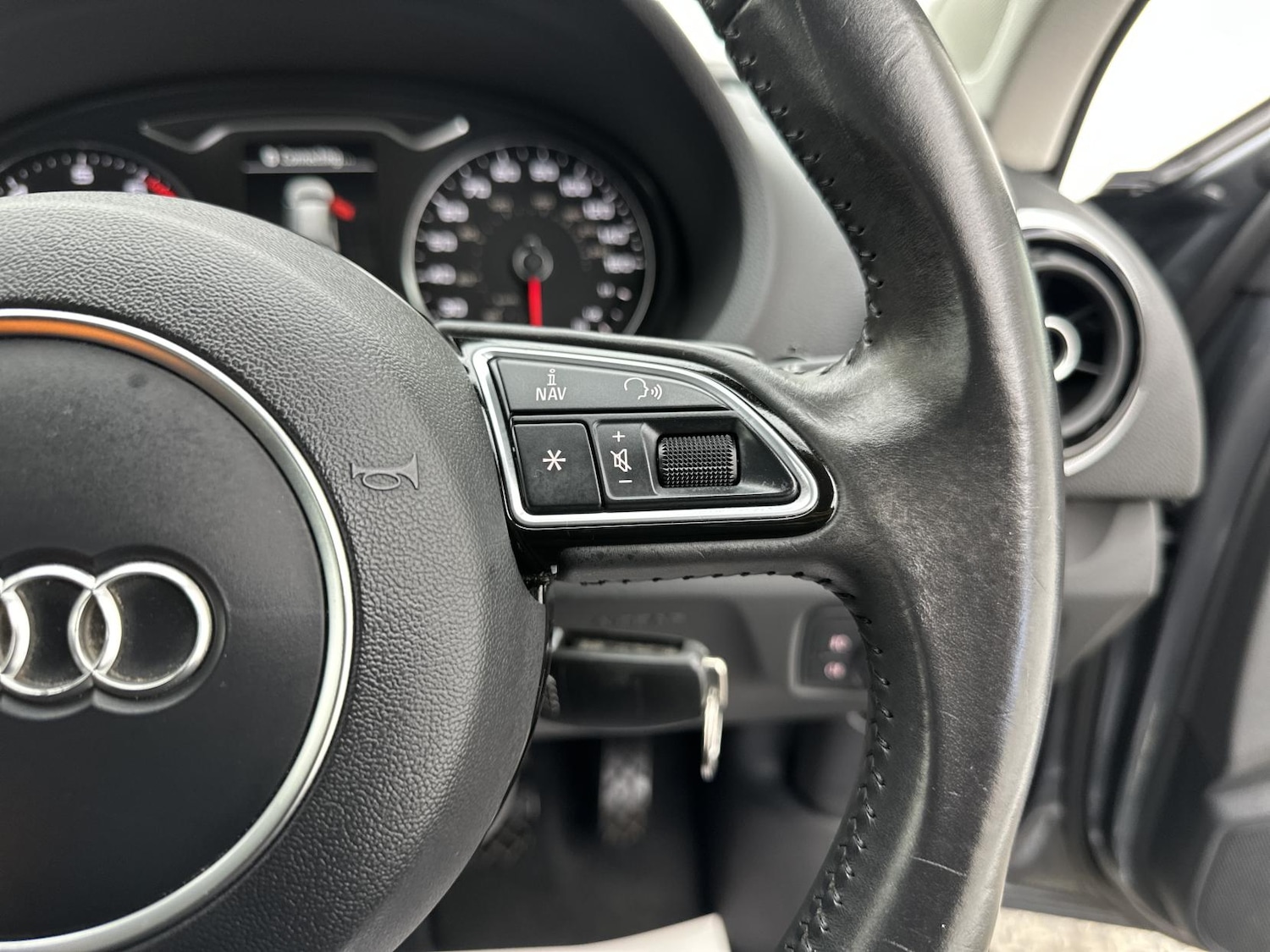 Used Audi A3 2014 for sale - 77938596: Photo 40