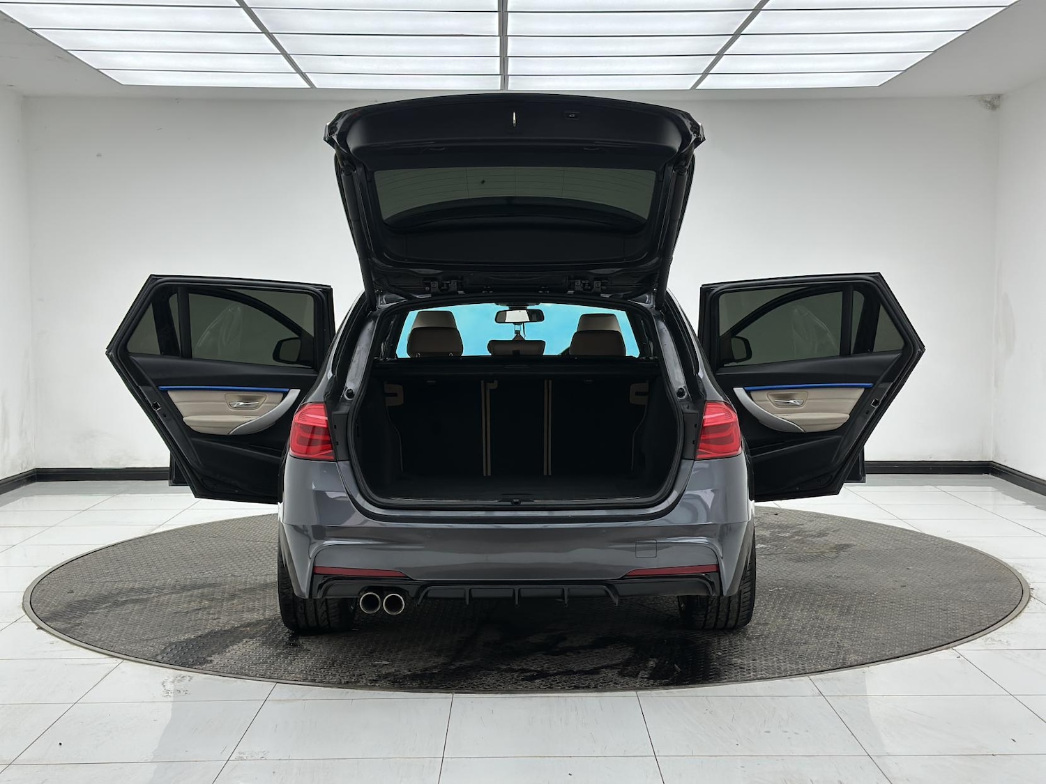 Used BMW 3 Series 2016 for sale - 77595816: Photo 12