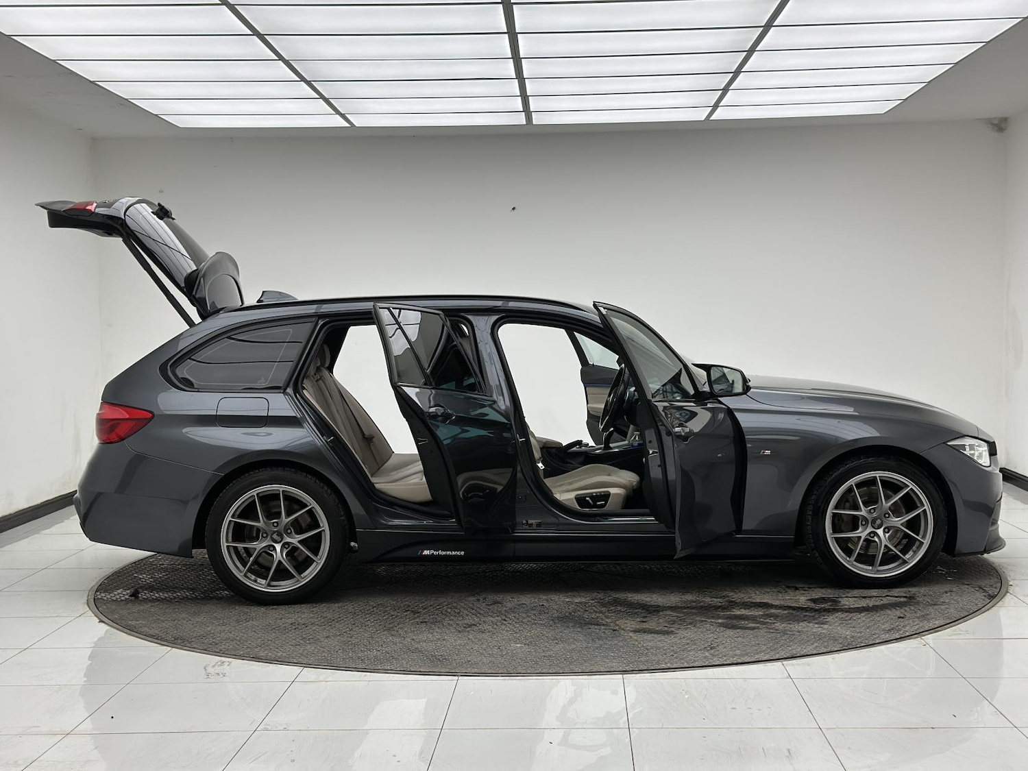 Used BMW 3 Series 2016 for sale - 77595816: Photo 13