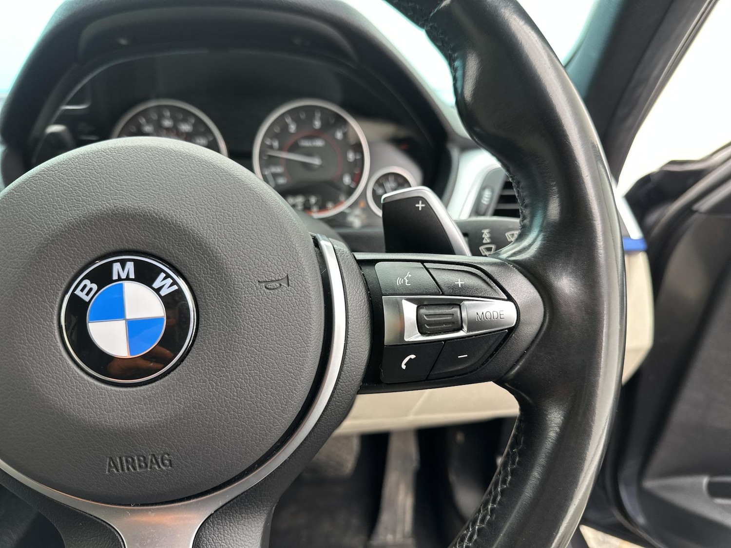 Used BMW 3 Series 2016 for sale - 77595816: Photo 43