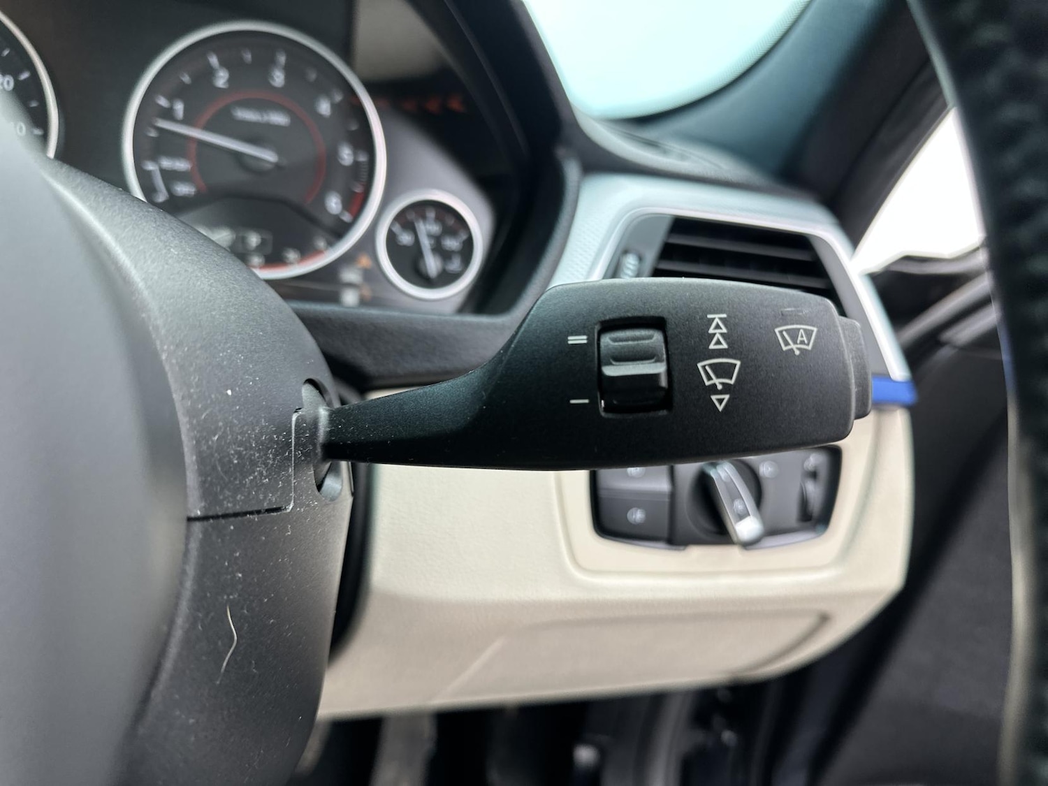 Used BMW 3 Series 2016 for sale - 77595816: Photo 44