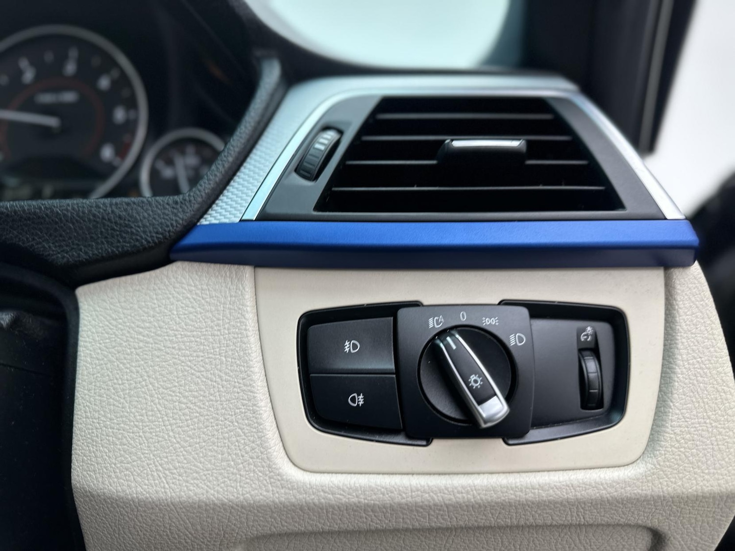 Used BMW 3 Series 2016 for sale - 77595816: Photo 60