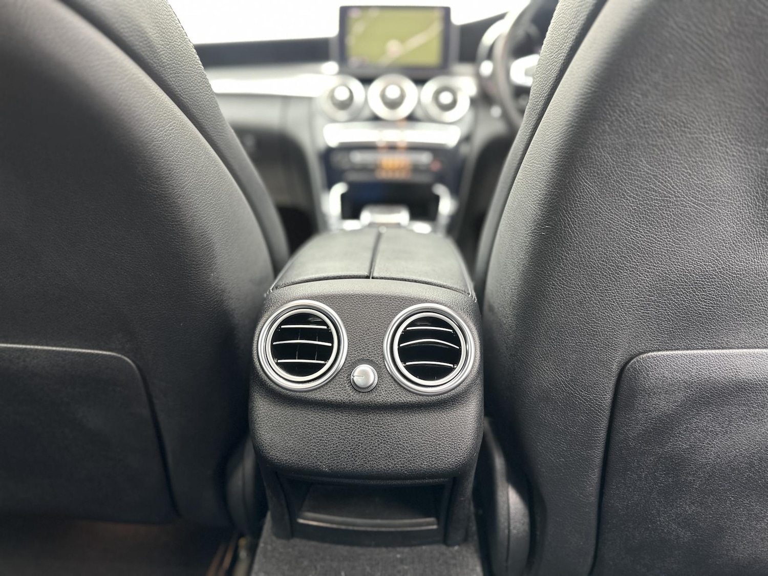 Used Mercedes-Benz C Class 2015 for sale - 77097101: Photo 23