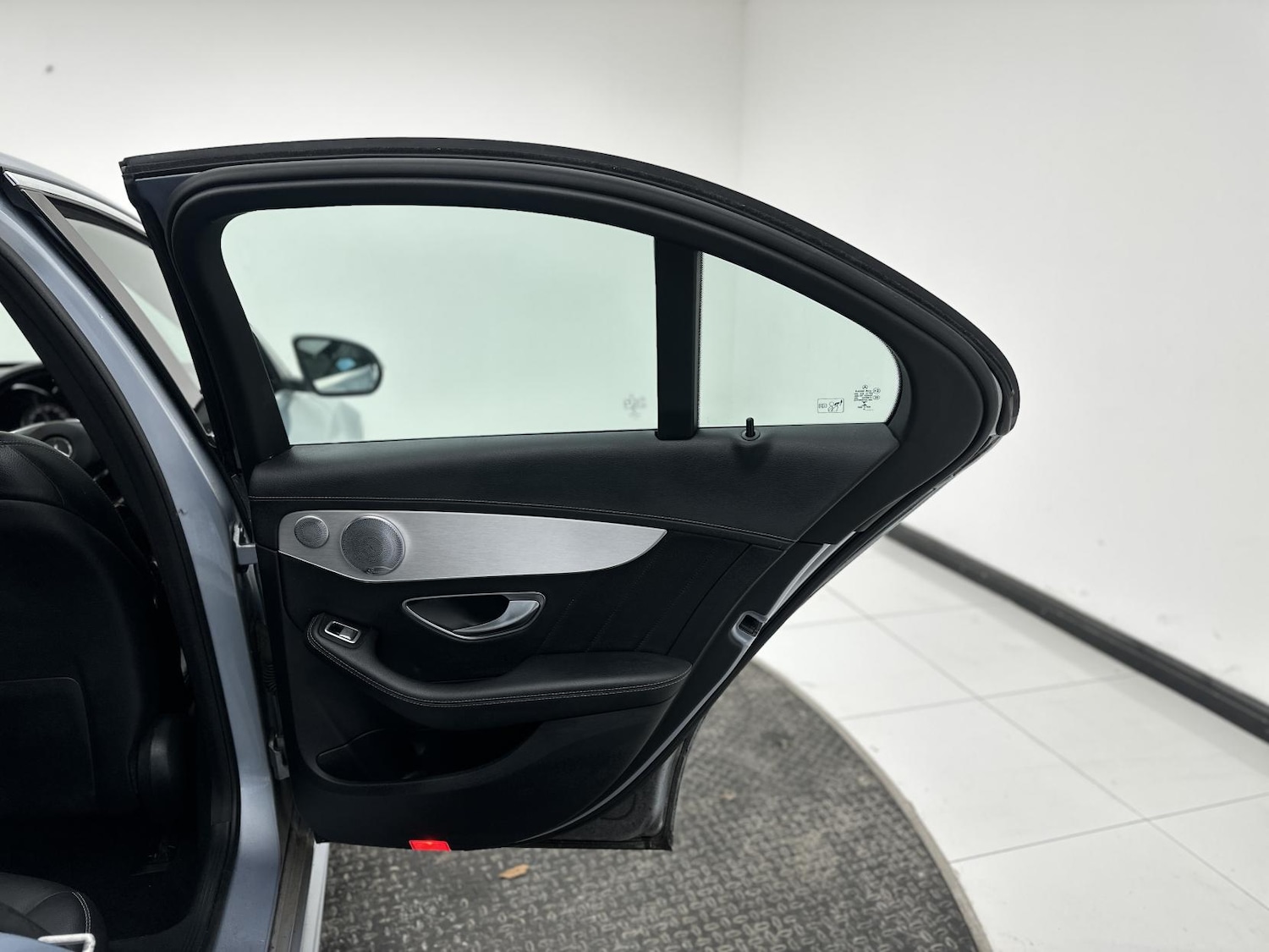 Used Mercedes-Benz C Class 2015 for sale - 77097101: Photo 26