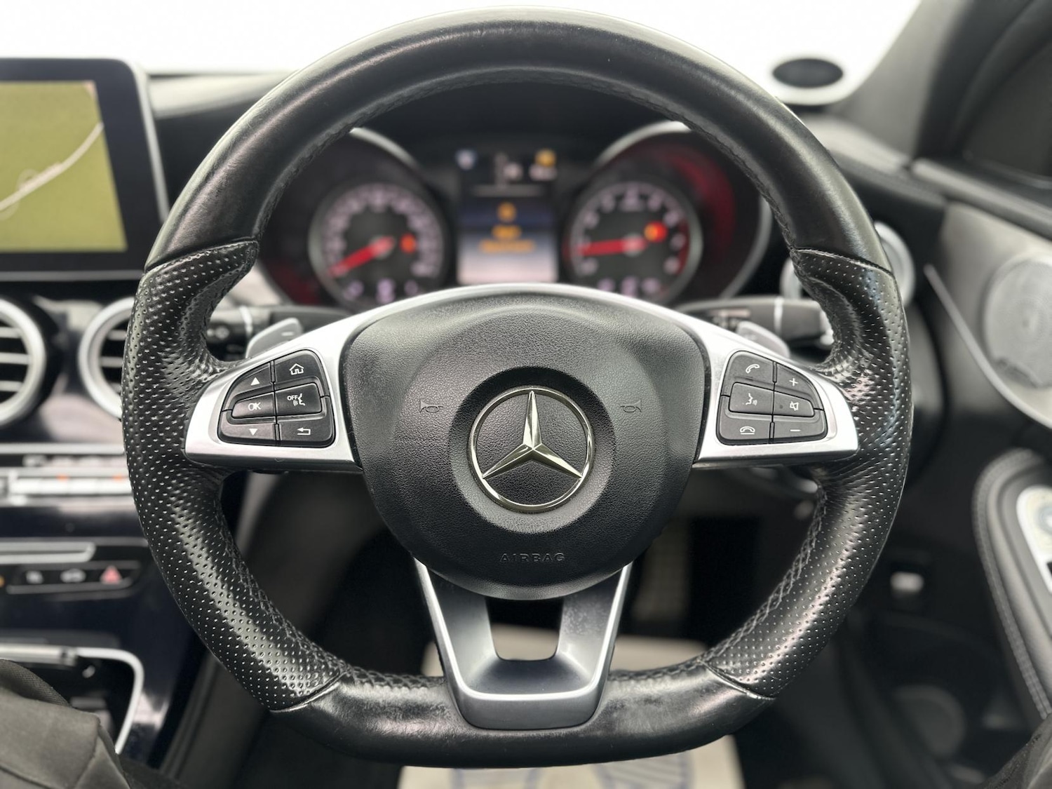 Used Mercedes-Benz C Class 2015 for sale - 77097101: Photo 40