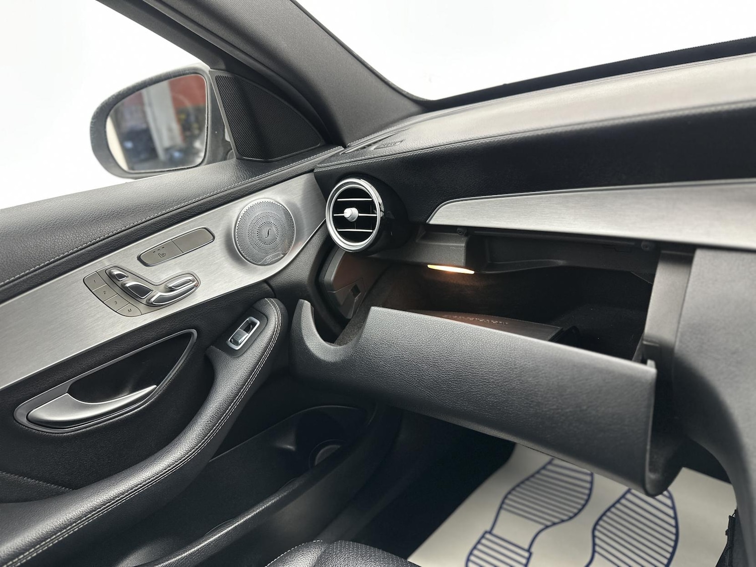 Used Mercedes-Benz C Class 2015 for sale - 77097101: Photo 45