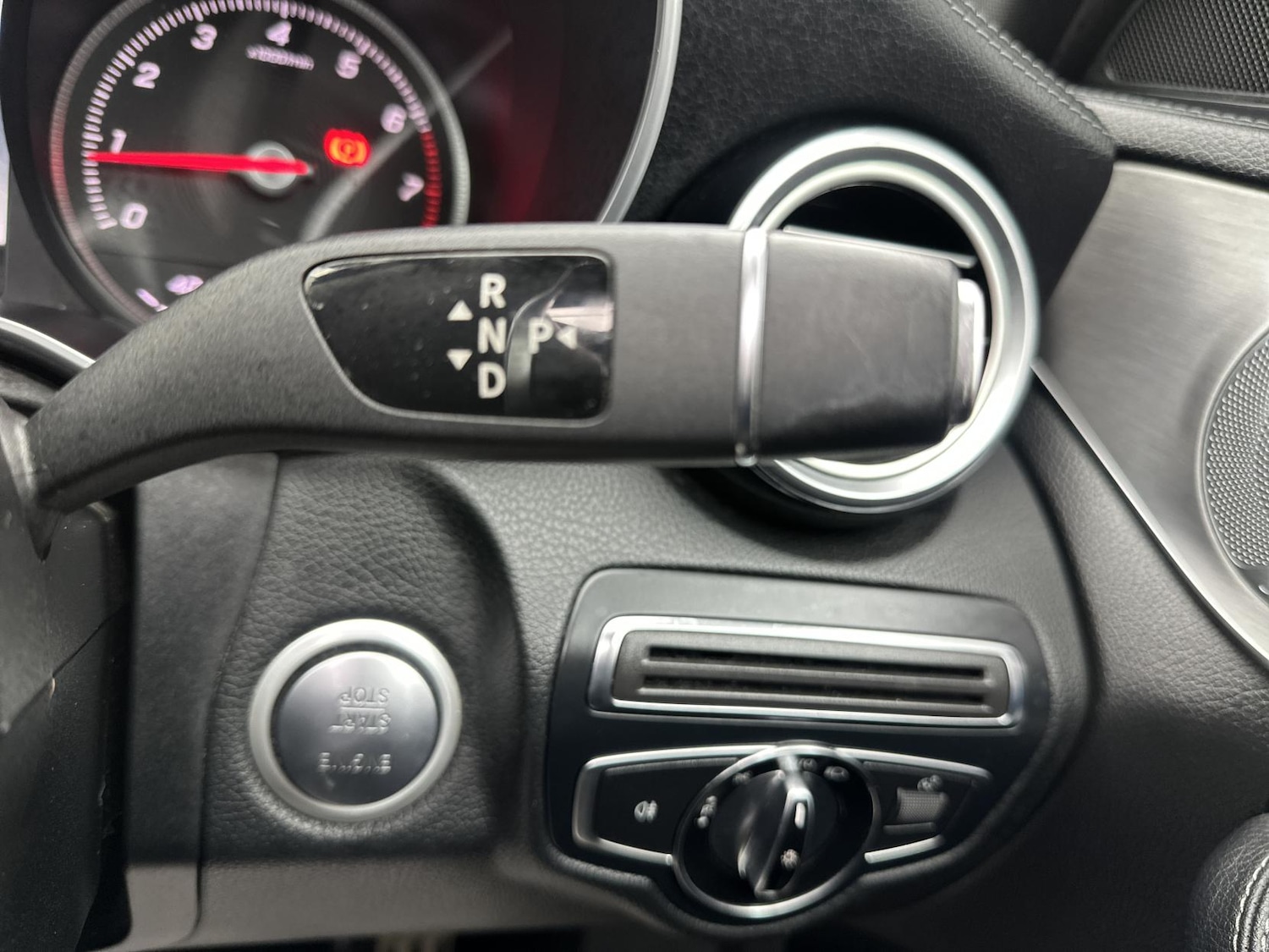 Used Mercedes-Benz C Class 2015 for sale - 77097101: Photo 48