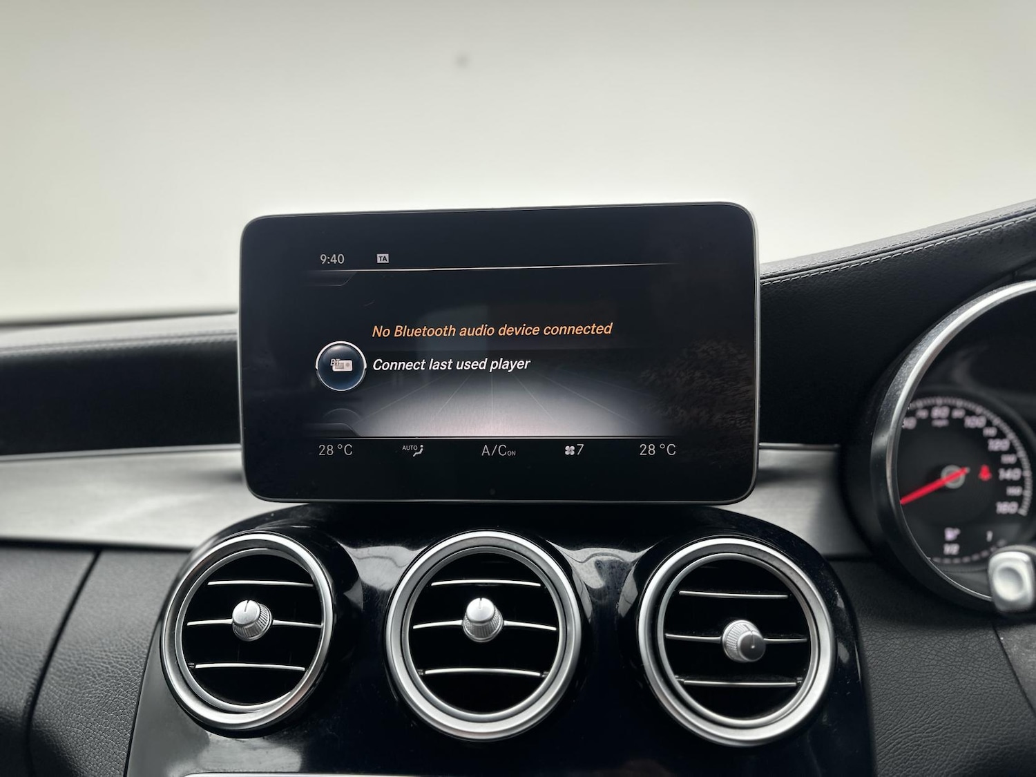 Used Mercedes-Benz C Class 2015 for sale - 77097101: Photo 54