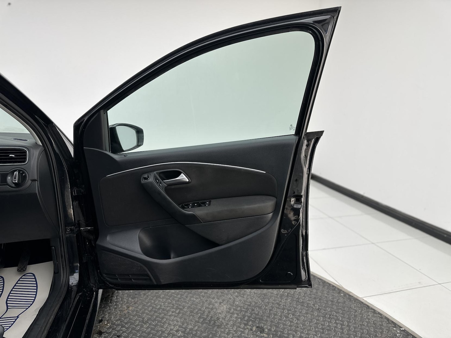 Used Volkswagen Polo 2015 for sale - 76616118: Photo 15