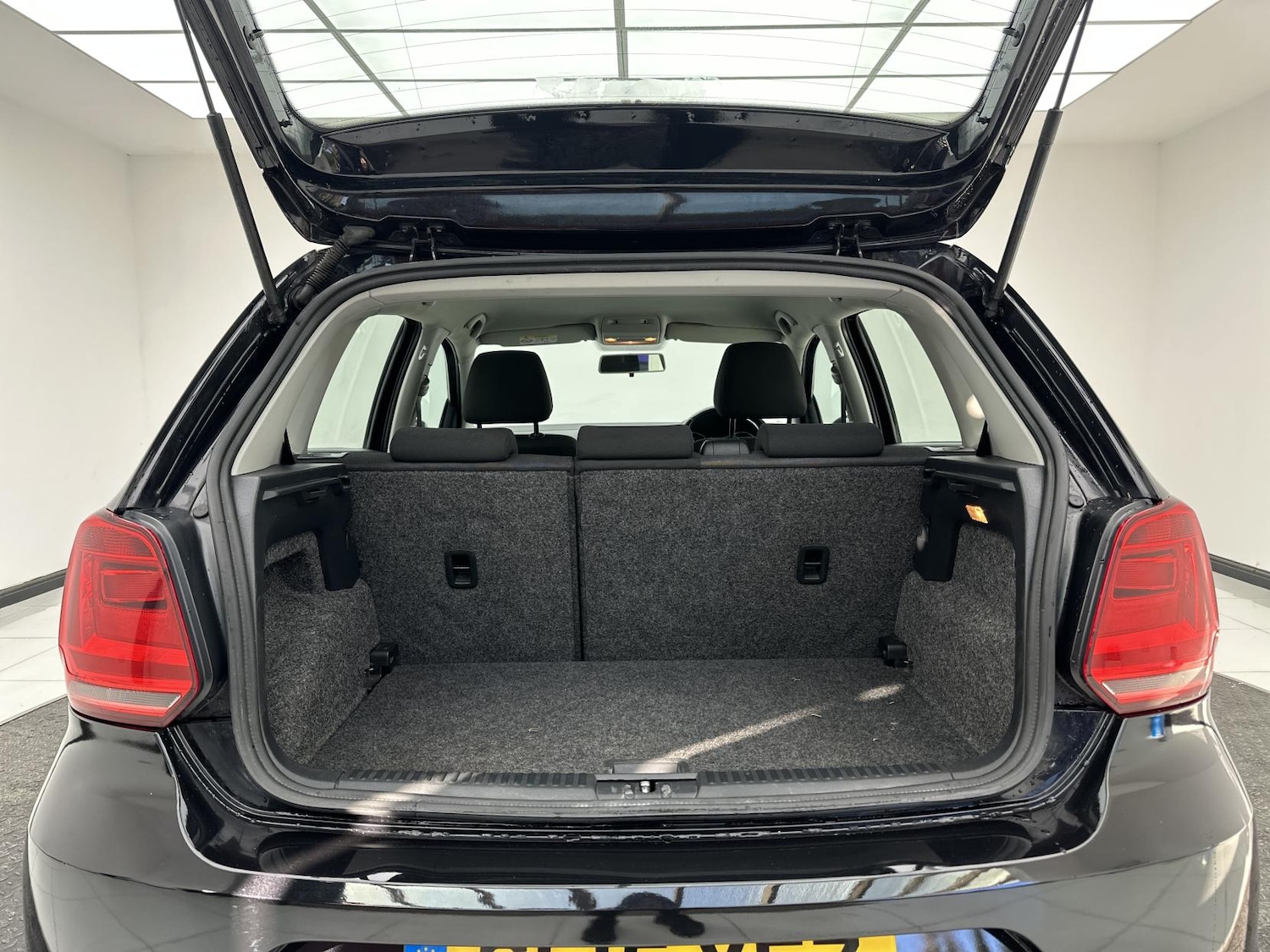 Used Volkswagen Polo 2015 for sale - 76616118: Photo 18