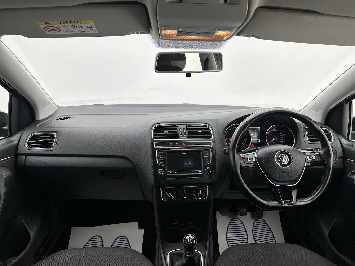 Used Volkswagen Polo 2015 for sale - 76616118: Photo 23