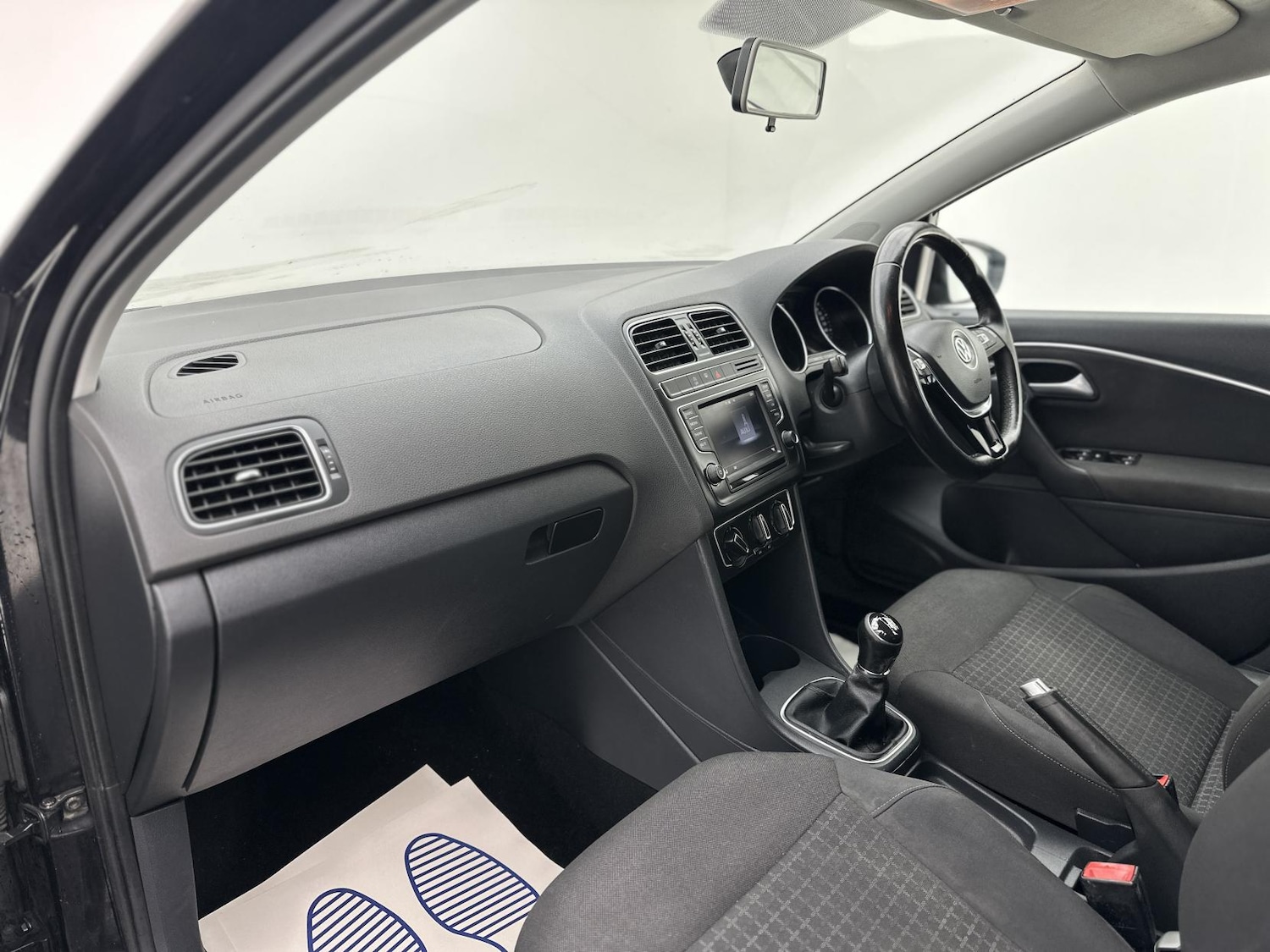 Used Volkswagen Polo 2015 for sale - 76616118: Photo 24