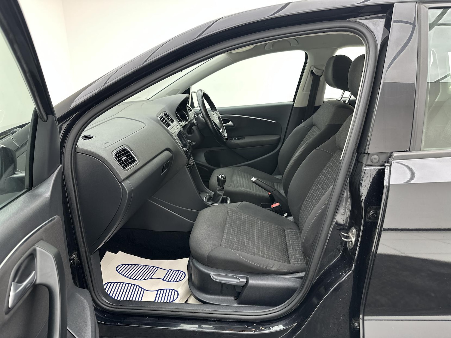 Used Volkswagen Polo 2015 for sale - 76616118: Photo 25