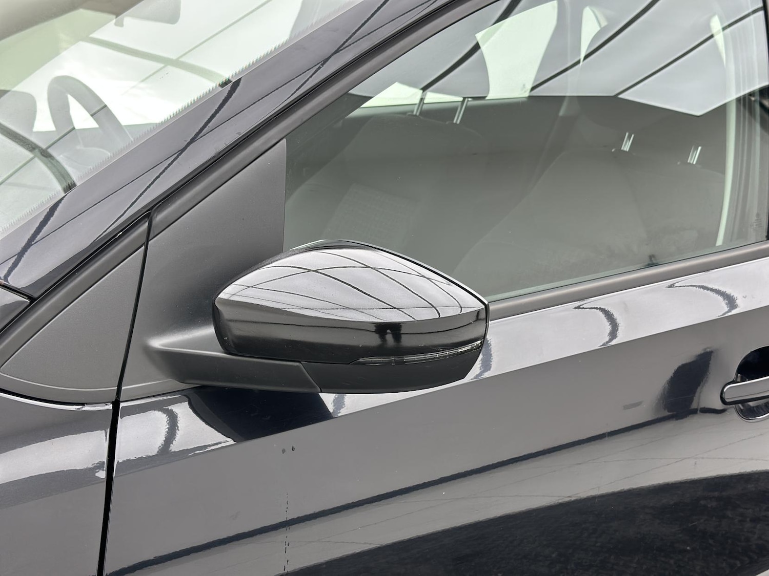 Used Volkswagen Polo 2015 for sale - 76616118: Photo 28