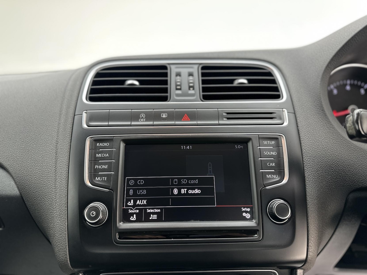 Used Volkswagen Polo 2015 for sale - 76616118: Photo 32