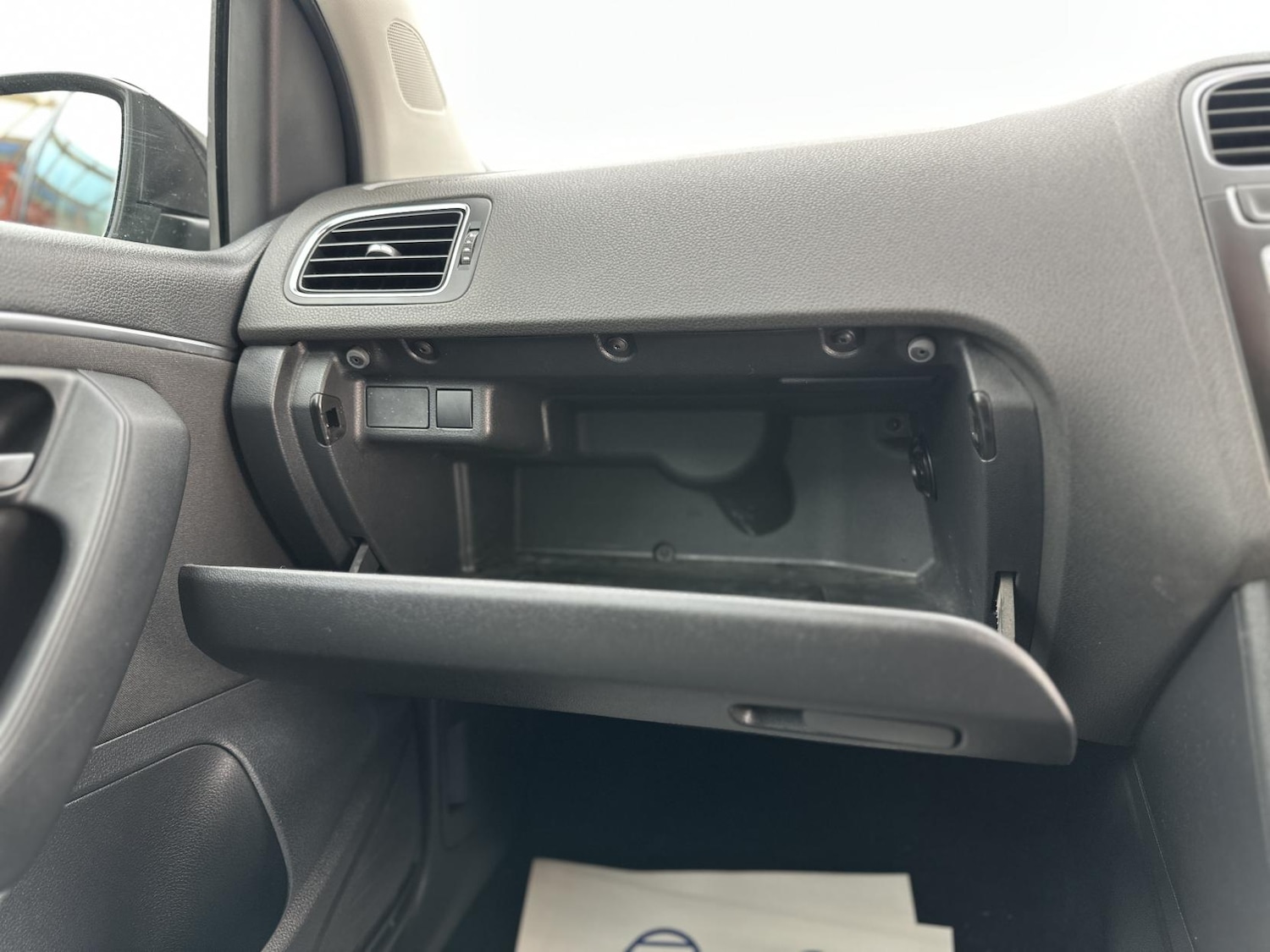 Used Volkswagen Polo 2015 for sale - 76616118: Photo 40