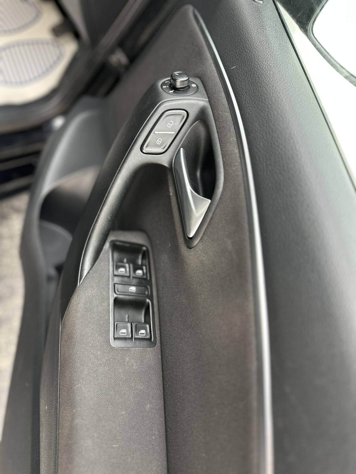 Used Volkswagen Polo 2015 for sale - 76616118: Photo 43