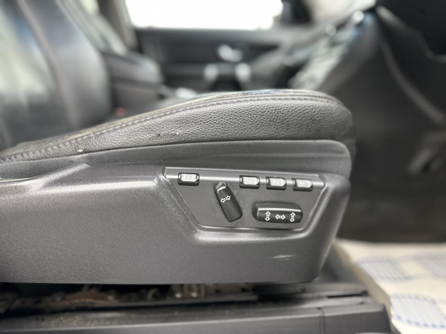 Used Volvo XC90 2012 for sale - 77170705: Photo 17