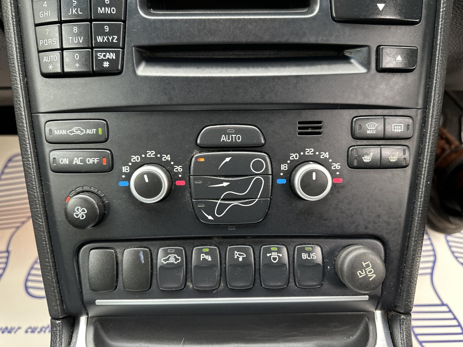 Used Volvo XC90 2012 for sale - 77170705: Photo 39