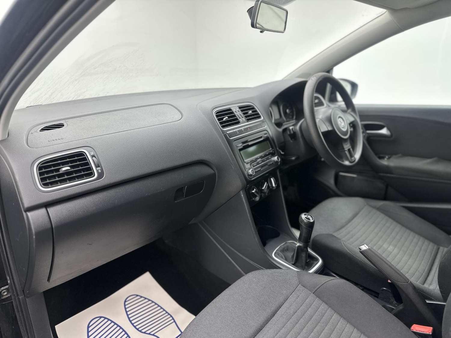 Used Volkswagen Polo 2011 for sale - 77097099: Photo 26