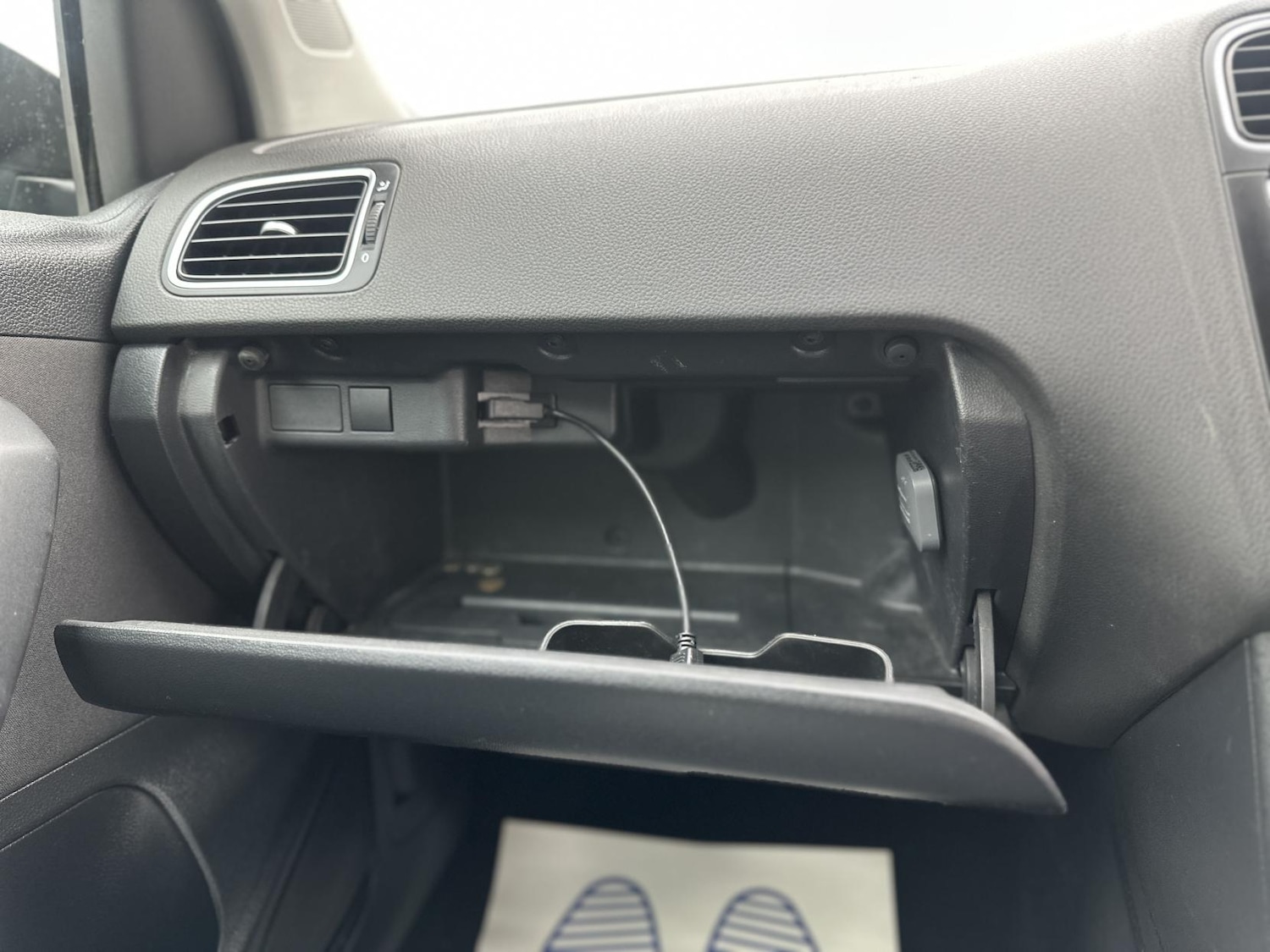 Used Volkswagen Polo 2011 for sale - 77097099: Photo 39