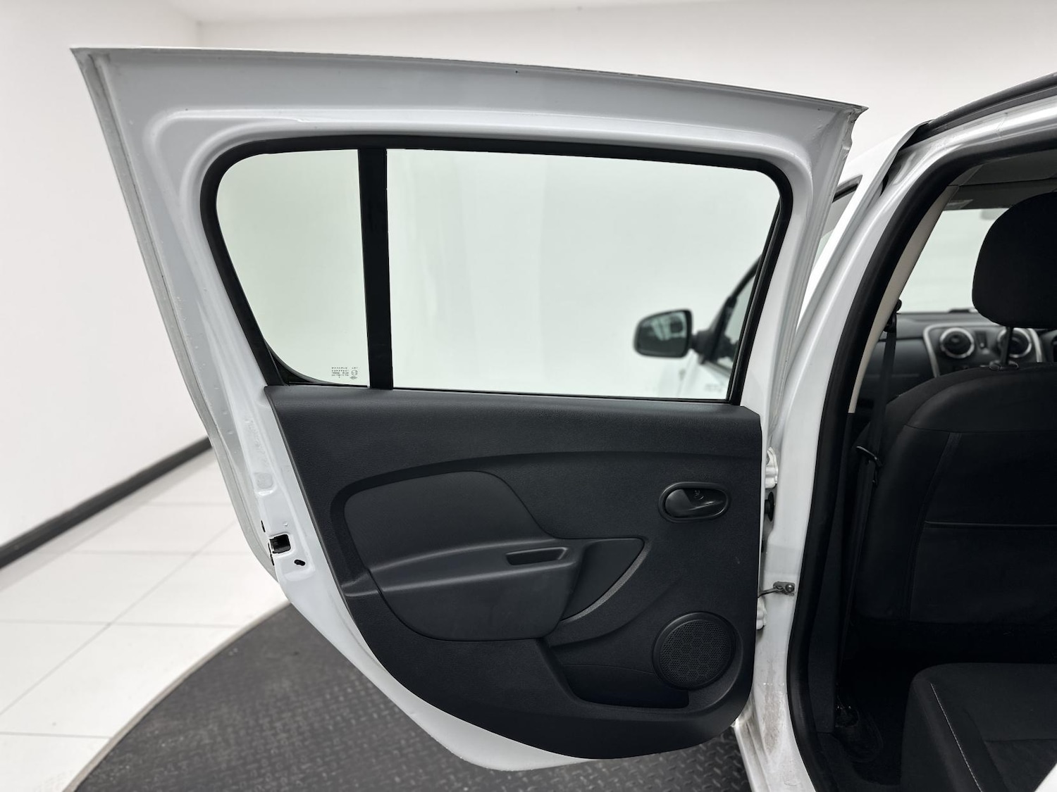 Used Dacia Sandero 2014 for sale - 76375746: Photo 25