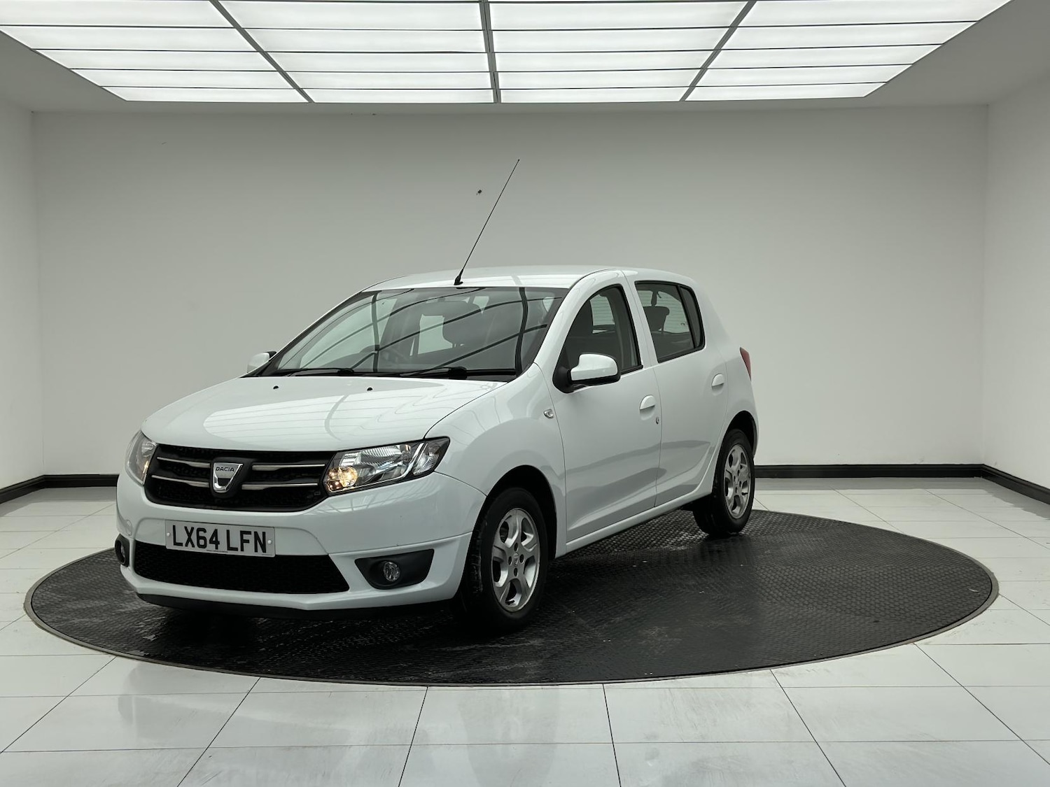 Used Dacia Sandero 2014 for sale - 76375746: Photo 3