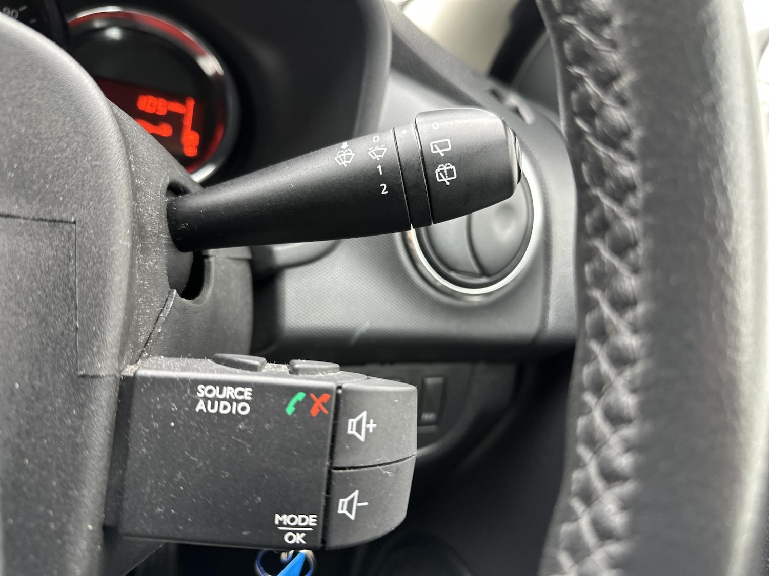 Used Dacia Sandero 2014 for sale - 76375746: Photo 37
