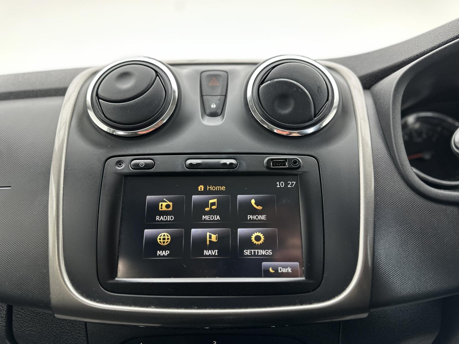 Used Dacia Sandero 2014 for sale - 76375746: Photo 42