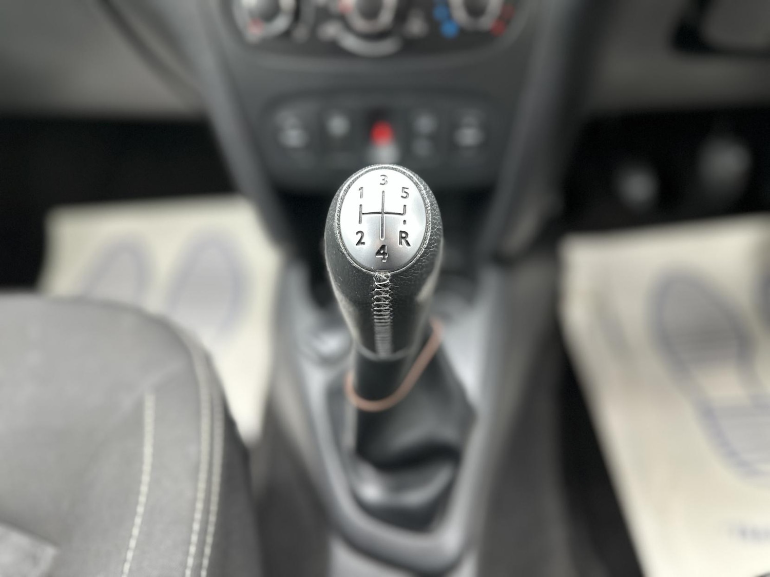 Used Dacia Sandero 2014 for sale - 76375746: Photo 47